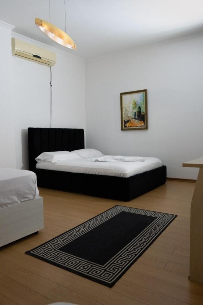 Albjona Guesthouse Tirana Eksteriør billede