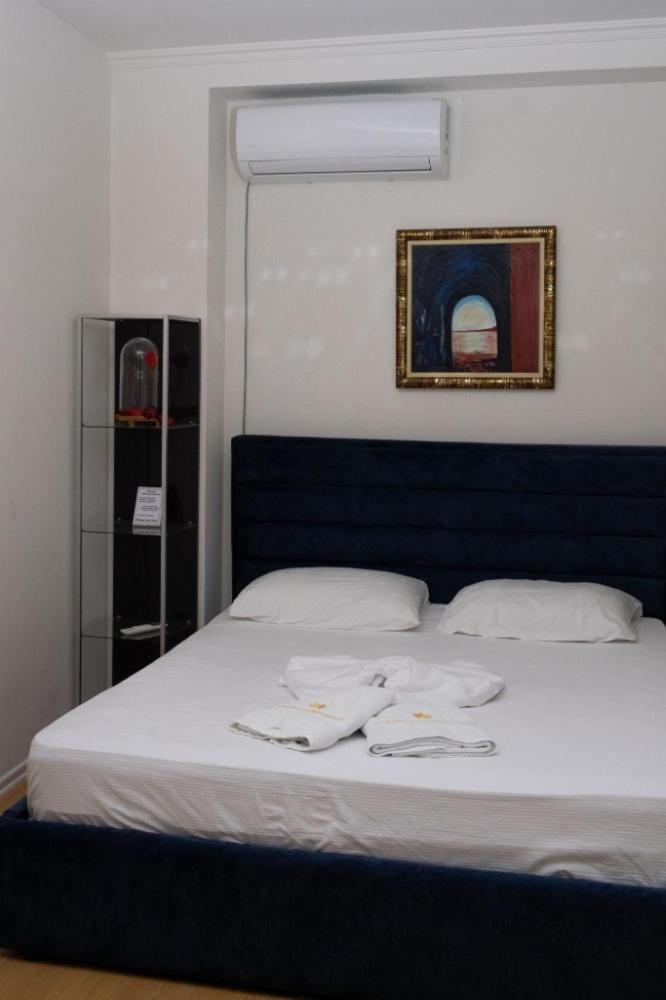 Albjona Guesthouse Tirana Eksteriør billede